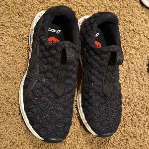 ASICS size 8 sneaker